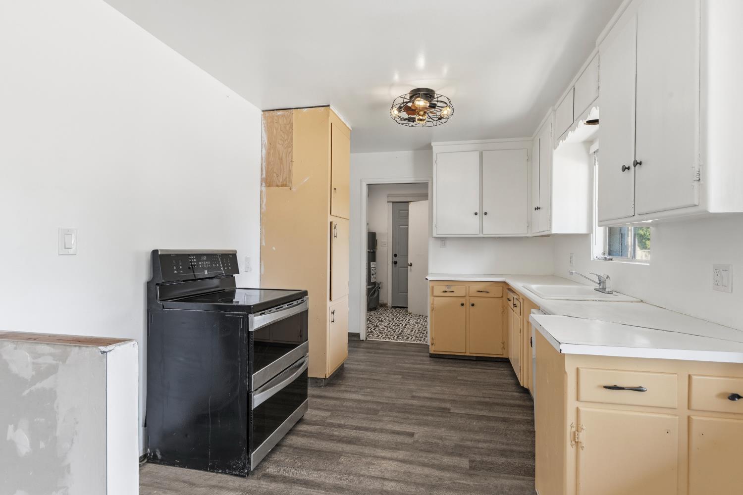 919 Del Rey Avenue Modesto, CA 95350 - Photo 11 of 32