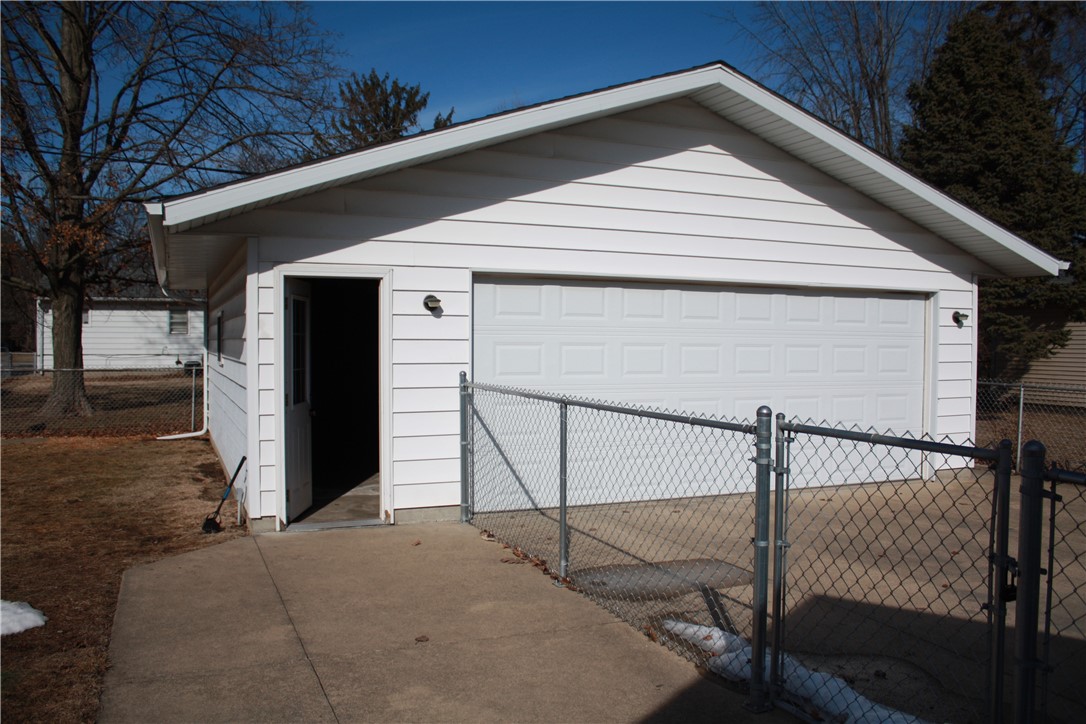 1412 West Grand Avenue Decatur, IL 62526 - Photo 13 of 14 Gallery Image 13