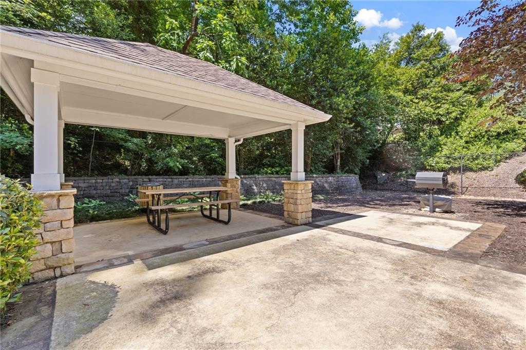3155 Seven Pines, Unit 301 Atlanta, GA 30339 - Photo 35 of 44
