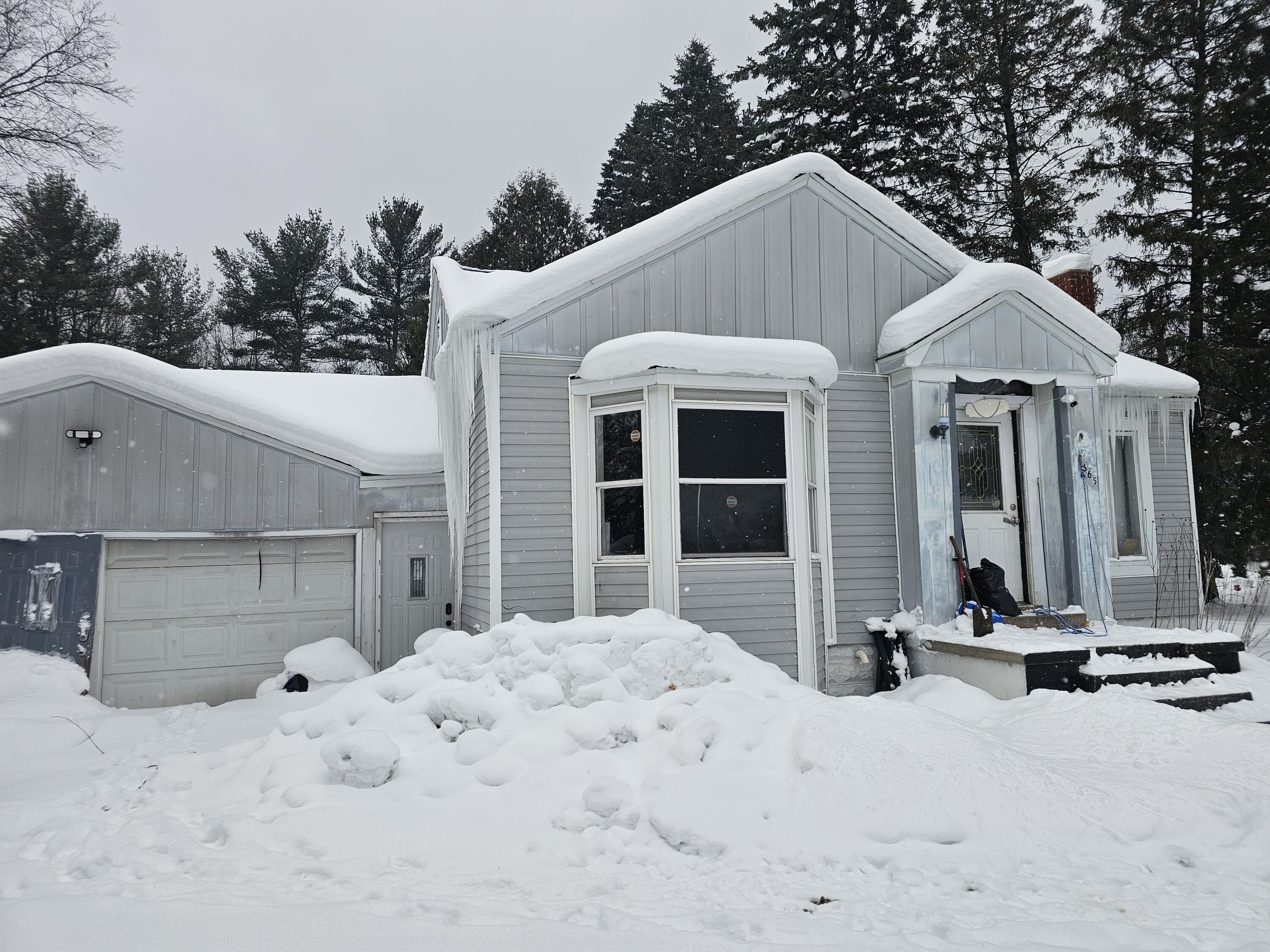 2665 Whitehall Road Muskegon, MI 49445 - Photo 2 of 3 20260128_145643