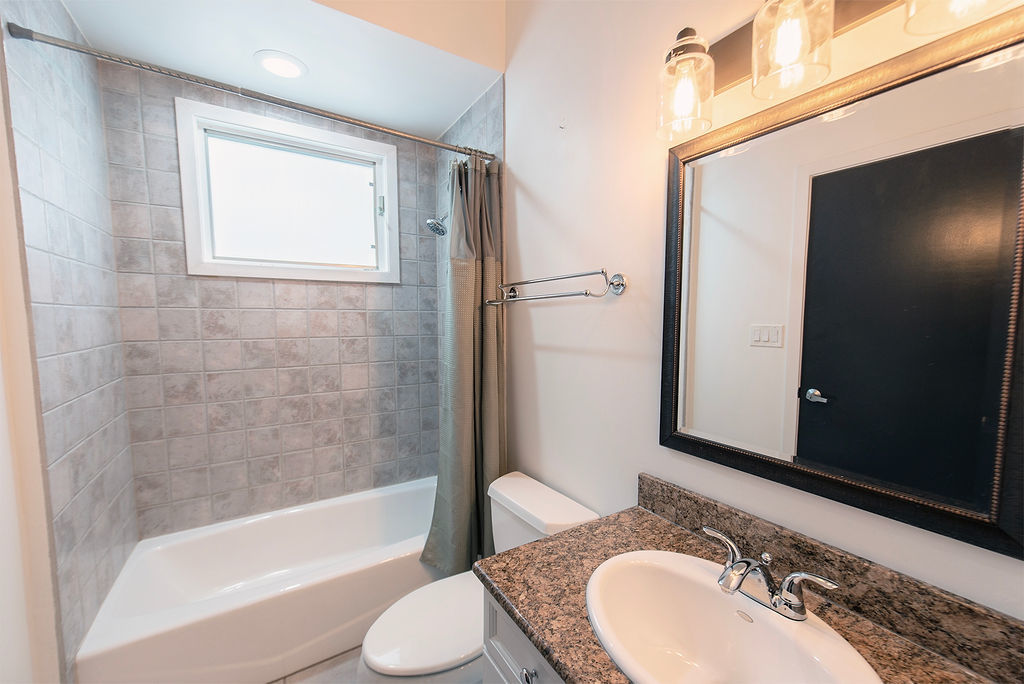 1335 North Mohawk Street, Unit 2N Chicago, IL 60610 - Photo 12 of 17