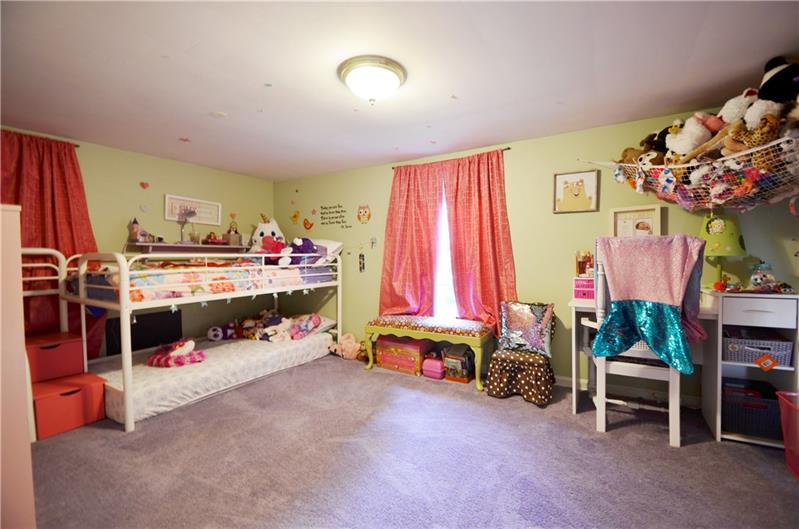 3079 Sylvan Road Ambridge, PA 15003 - Photo 16 of 25 Gallery Image 16