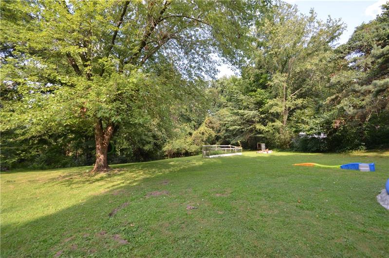 3079 Sylvan Road Ambridge, PA 15003 - Photo 22 of 25 Gallery Image 22