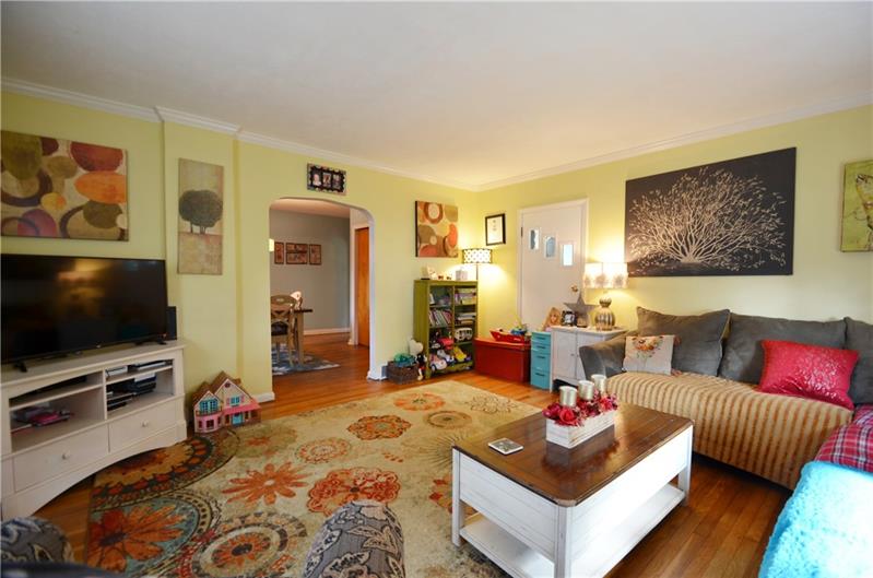 3079 Sylvan Road Ambridge, PA 15003 - Photo 5 of 25 Gallery Image 5