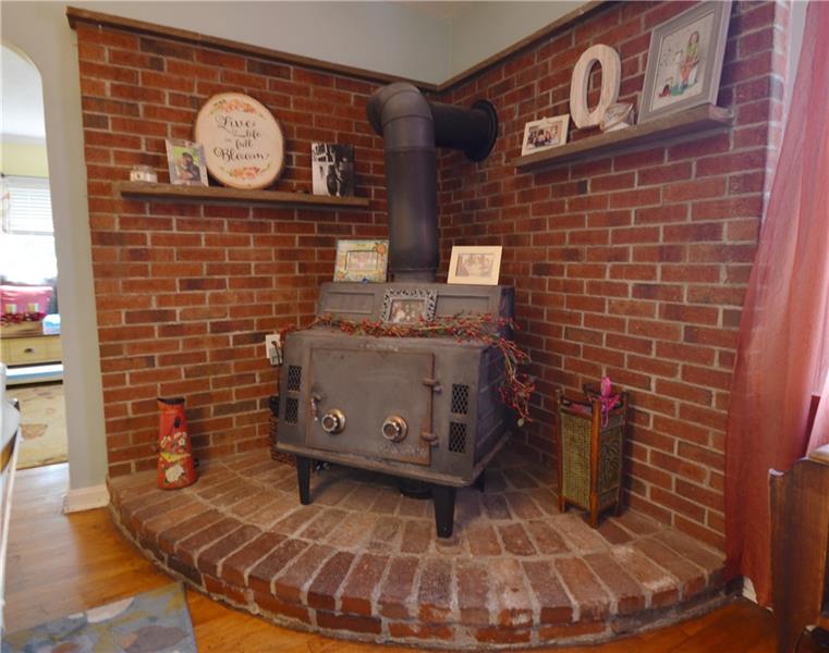 3079 Sylvan Road Ambridge, PA 15003 - Photo 7 of 25 Gallery Image 7