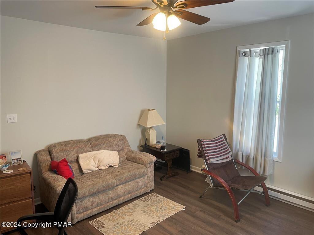 49 East High Street Bangor, PA 18013 - Photo 3 of 5 GetMedia (2)