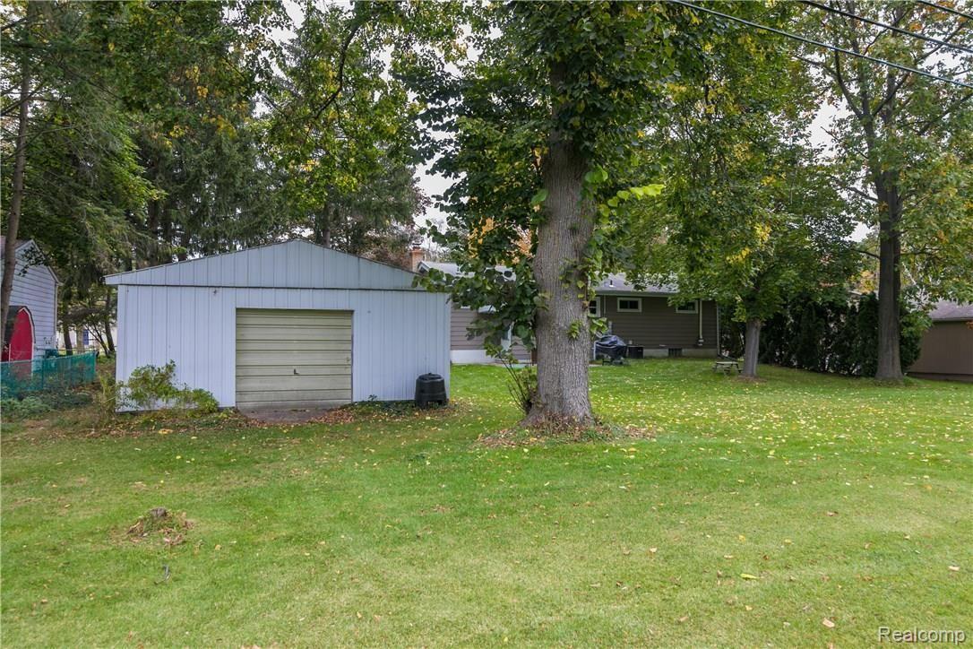 164 Texas Avenue Rochester, MI 48309 - Photo 32 of 33 782A9844-99.jpg