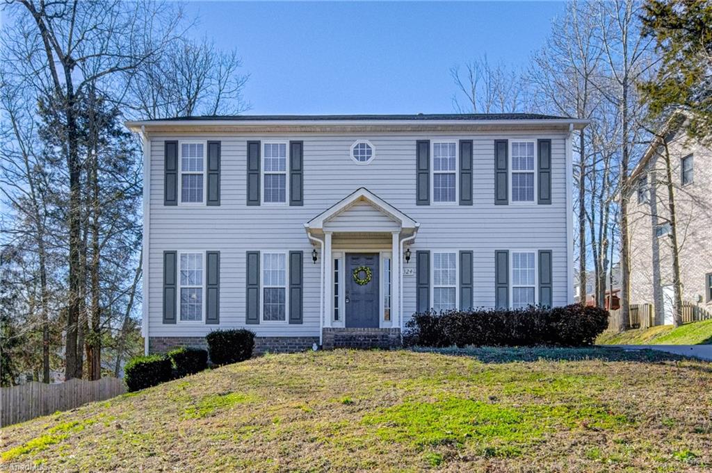 324 Ridgeland Drive High Point, NC 27262 - Photo 1 of 35 Gallery Image 1