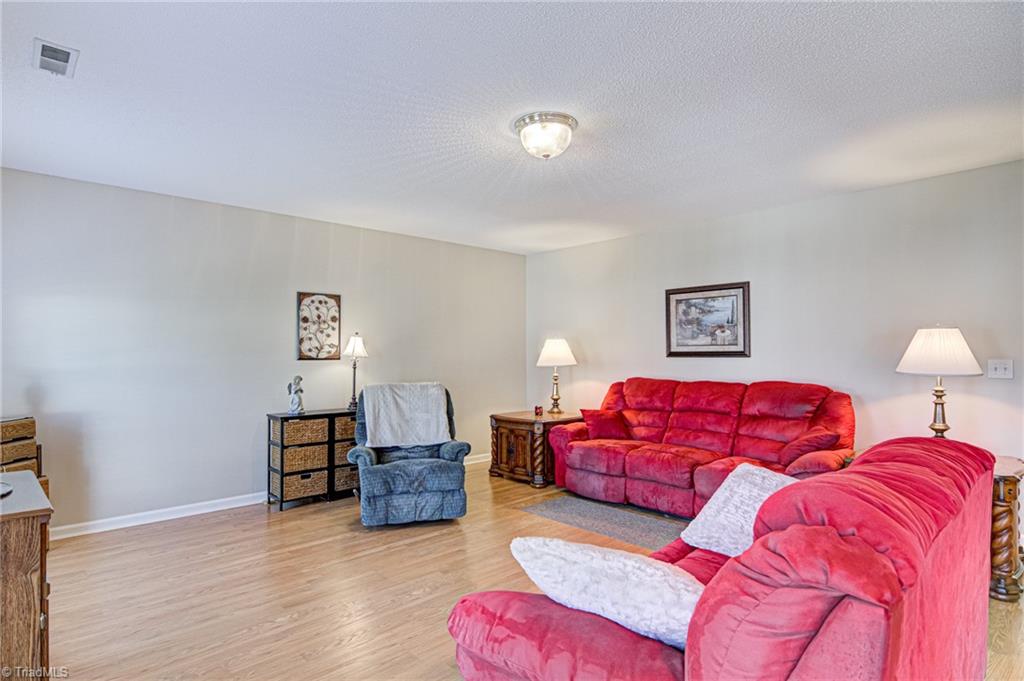 324 Ridgeland Drive High Point, NC 27262 - Photo 2 of 35 Gallery Image 2