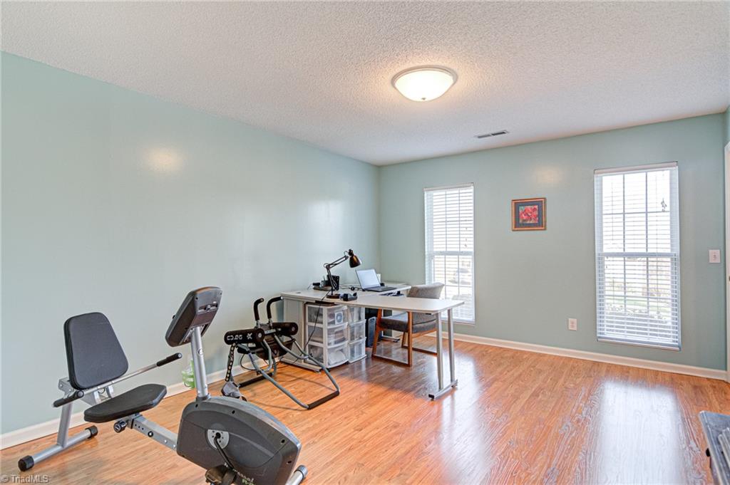 324 Ridgeland Drive High Point, NC 27262 - Photo 14 of 35 Gallery Image 14
