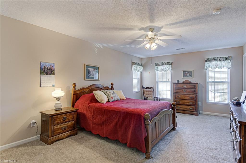 324 Ridgeland Drive High Point, NC 27262 - Photo 18 of 35 Gallery Image 18