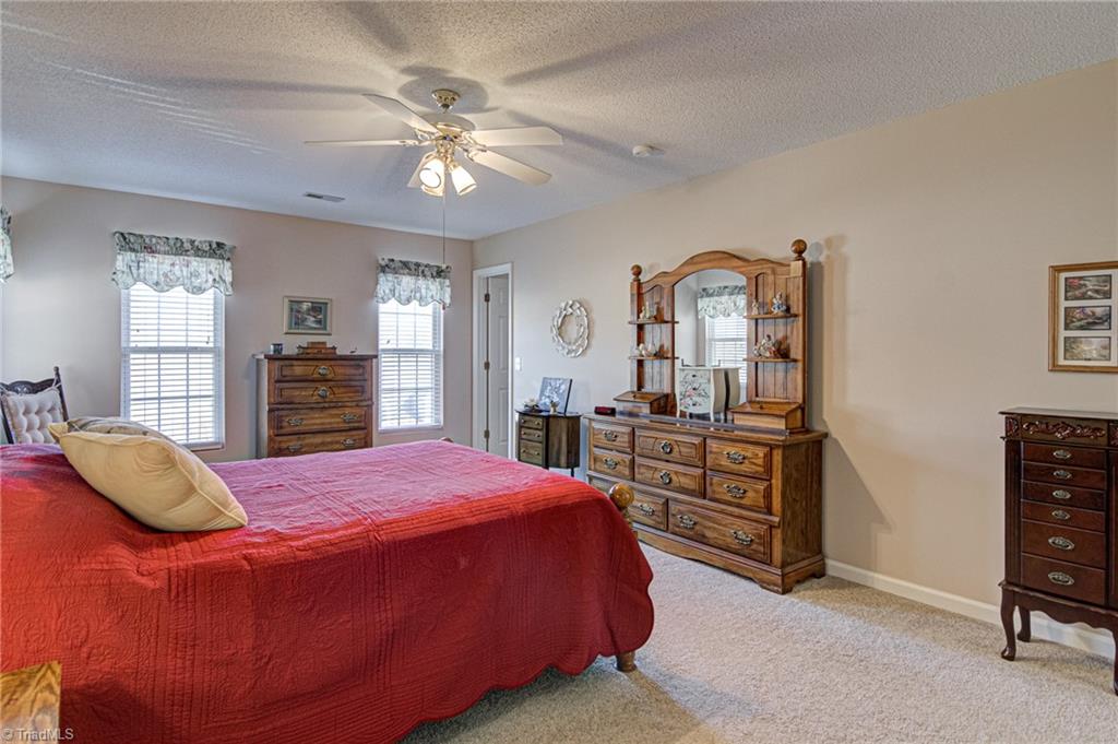 324 Ridgeland Drive High Point, NC 27262 - Photo 19 of 35 Gallery Image 19