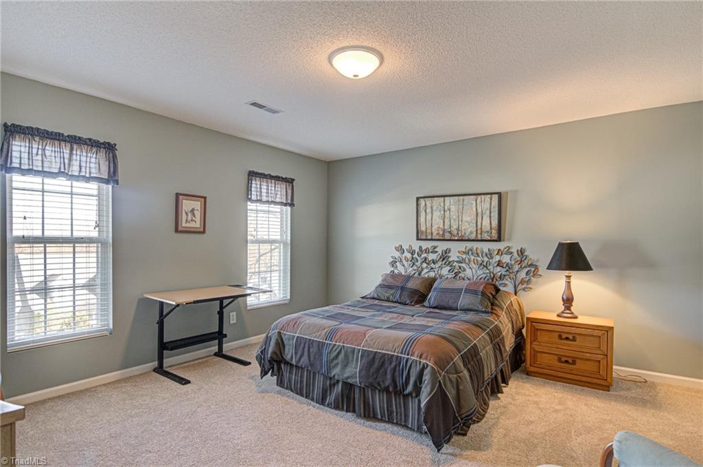 324 Ridgeland Drive High Point, NC 27262 - Photo 25 of 35 Gallery Image 25