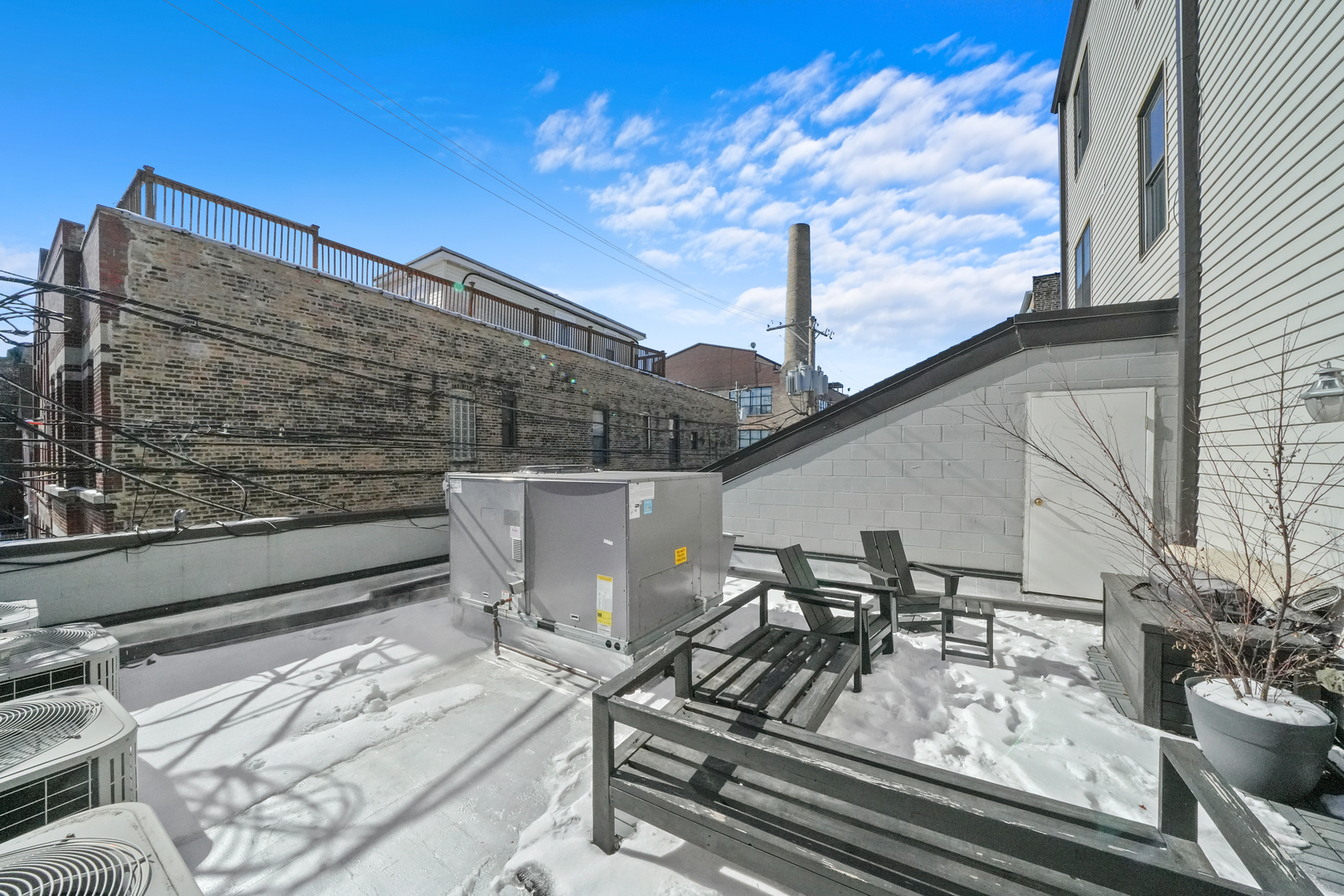 1735 West Division Street, Unit 204 Chicago, IL 60622 - Photo 24 of 26 a view of roof deck with seating space