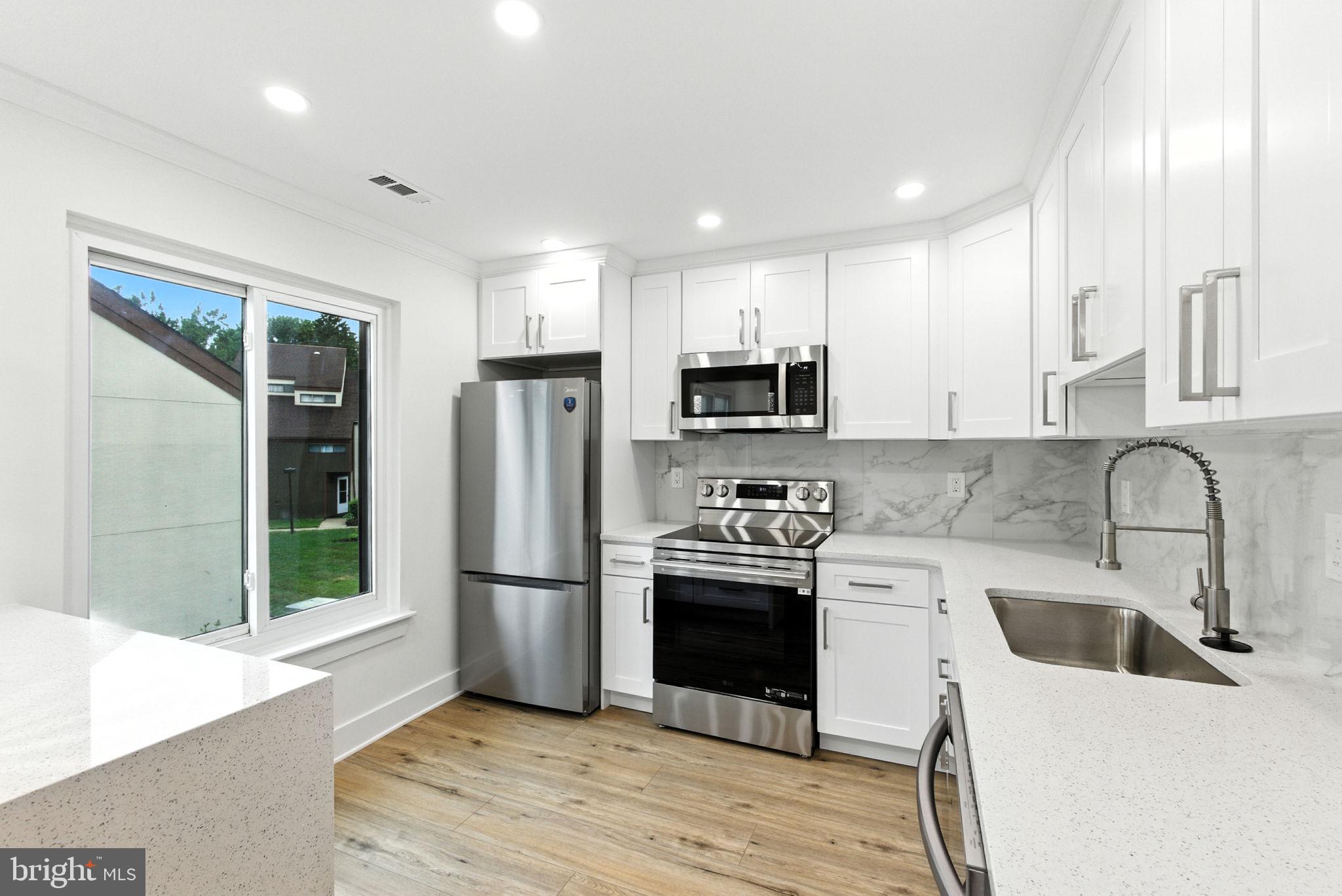 5008 North Convent Lane, Unit 276 Philadelphia, PA 19114 - Photo 1 of 26