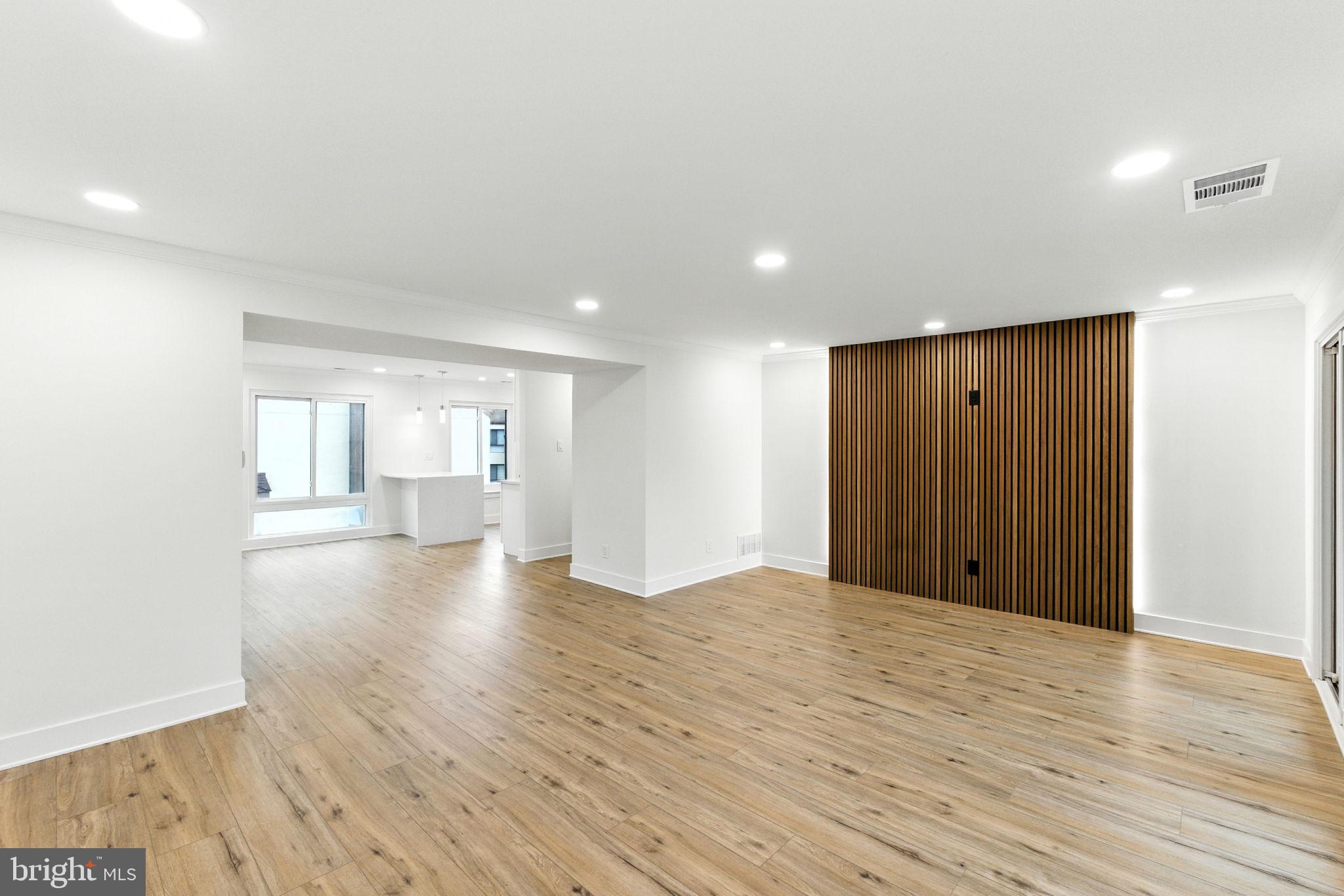 5008 North Convent Lane, Unit 276 Philadelphia, PA 19114 - Photo 4 of 26