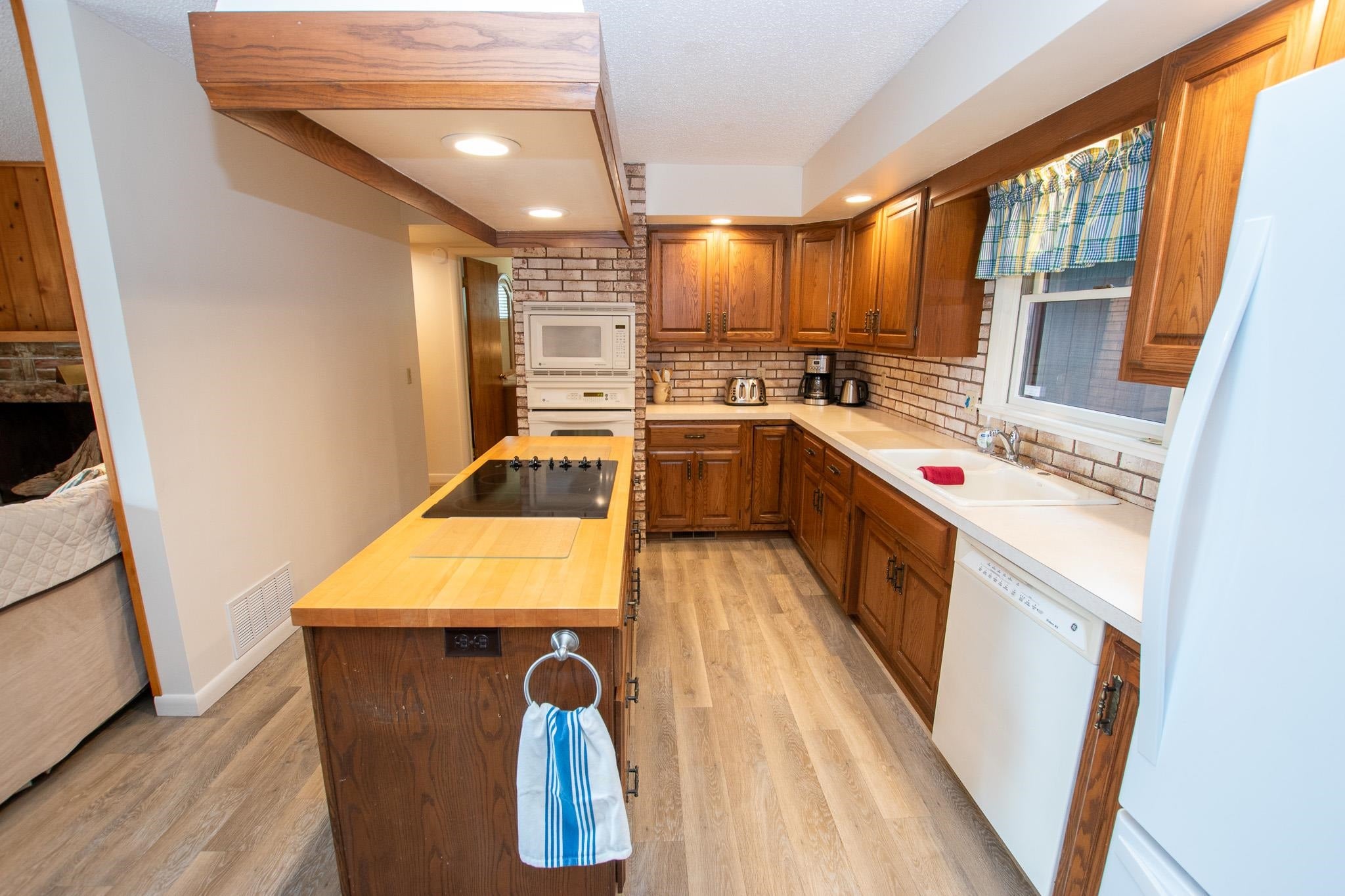 8178 South Lakeview Road Traverse City, MI 49684 - Photo 27 of 60 Gallery Image 27