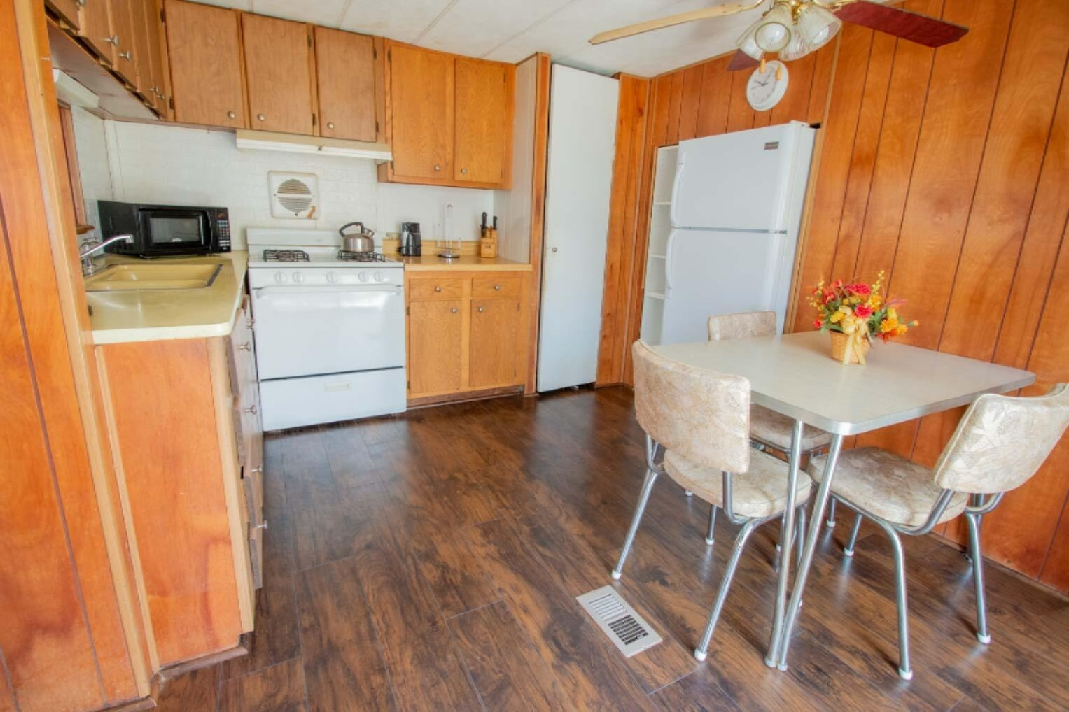 550 North Spencer Road Mears, MI 49436 - Photo 9 of 18 550 N Spencer--11