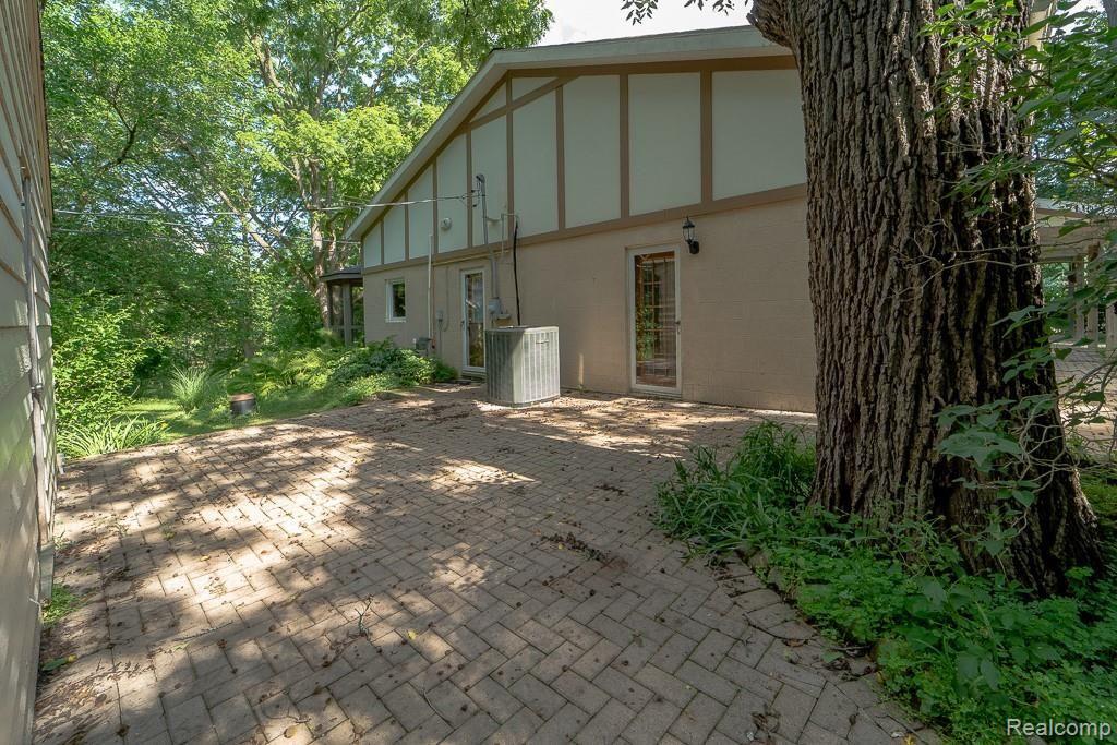 25710 Power Road Farmington Hills, MI 48336 - Photo 79 of 87