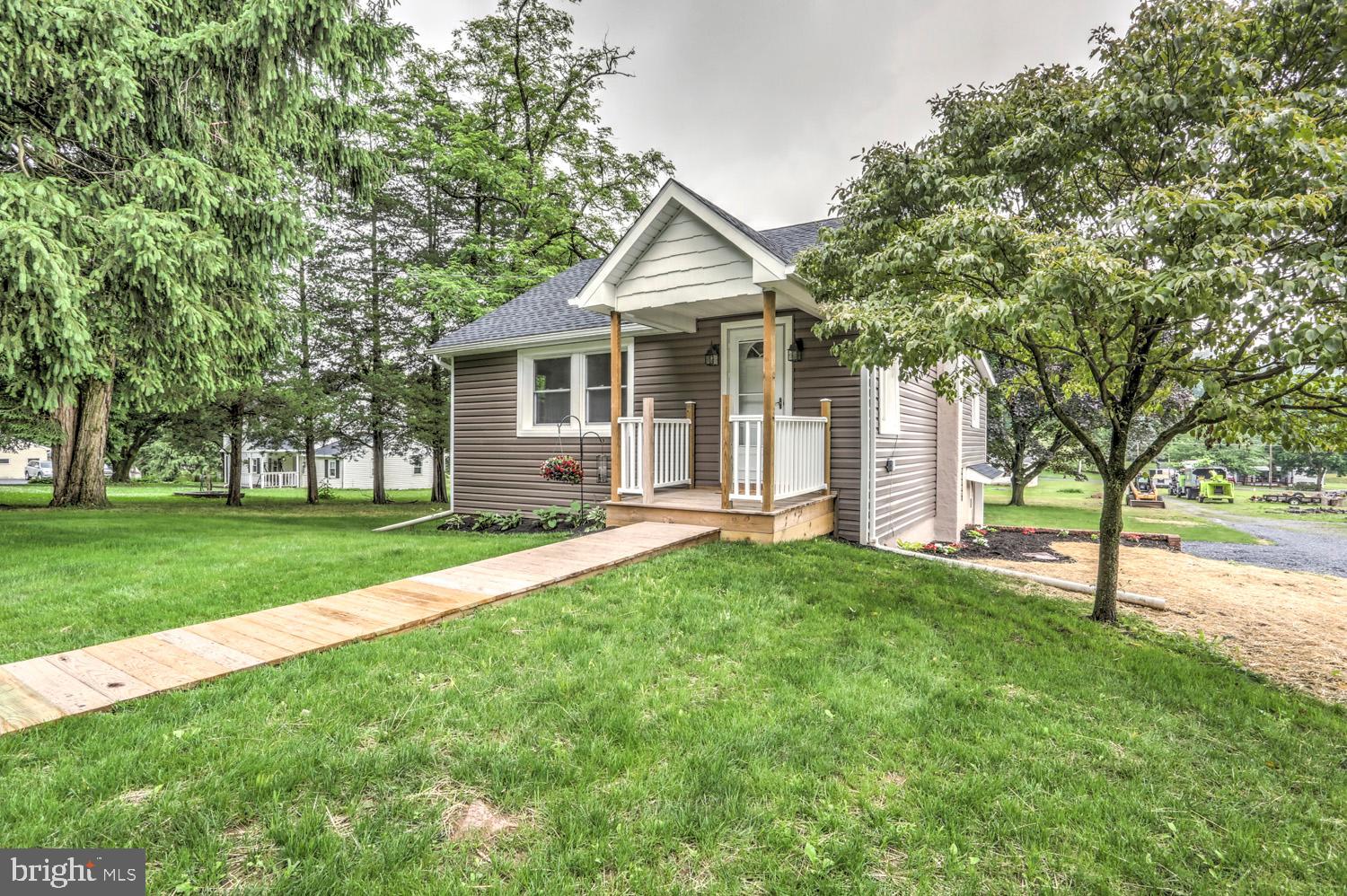 313 Park Avenue Lititz, PA 17543 - Photo 2 of 33 Gallery Image 2
