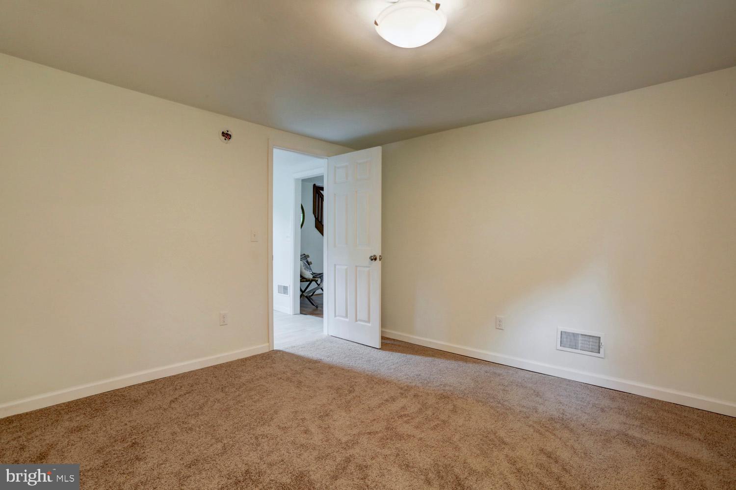 313 Park Avenue Lititz, PA 17543 - Photo 28 of 33 Gallery Image 28