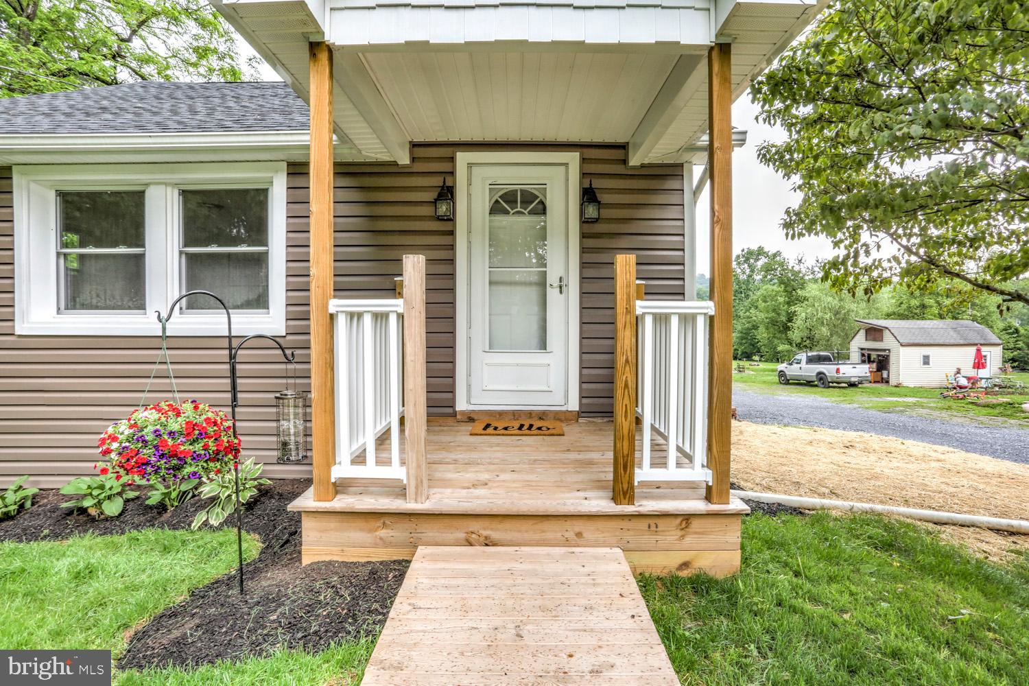 313 Park Avenue Lititz, PA 17543 - Photo 4 of 33 Gallery Image 4