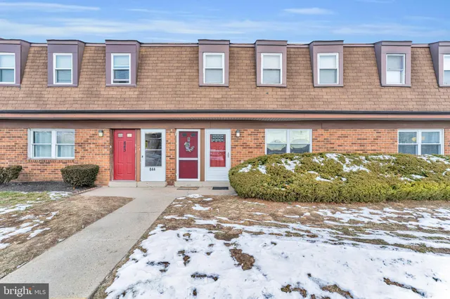 $154,900 | 845 Henri Court, Burlington, NJ 08016