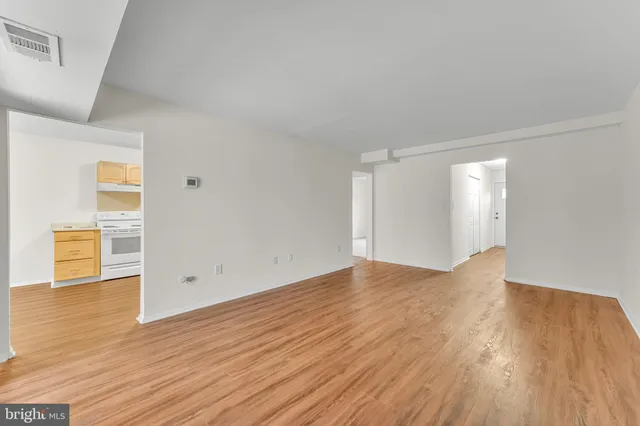 $154,900 | 845 Henri Court, Burlington, NJ 08016