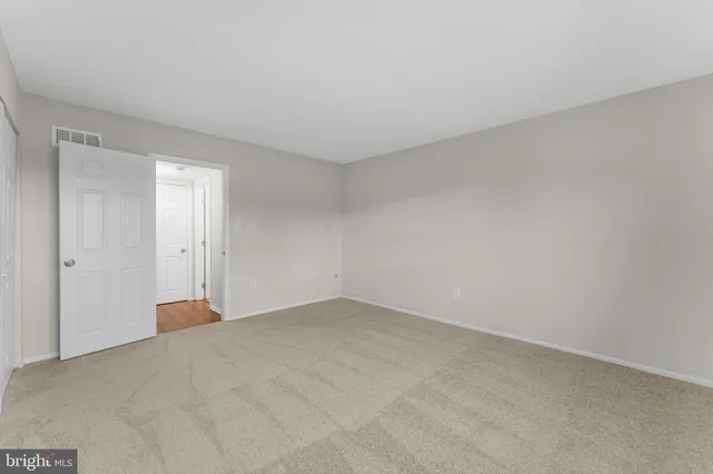 $154,900 | 845 Henri Court, Burlington, NJ 08016