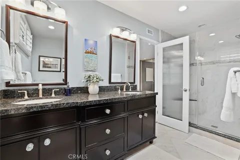 $1,595,000 | 328 Regatta Way, Seal Beach, CA 90740