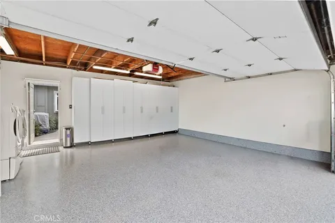 $1,595,000 | 328 Regatta Way, Seal Beach, CA 90740