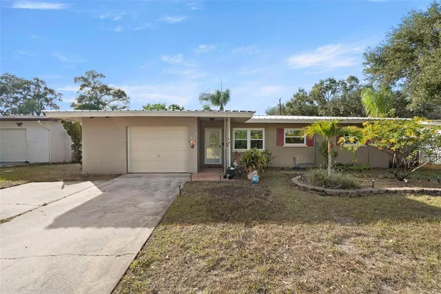 $2,945 | 78 Lexington Drive, Dunedin, FL 34698