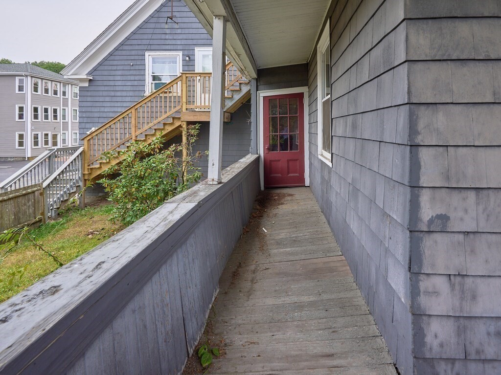 89 Mill Street Worcester, MA 01603 - Photo 4 of 29