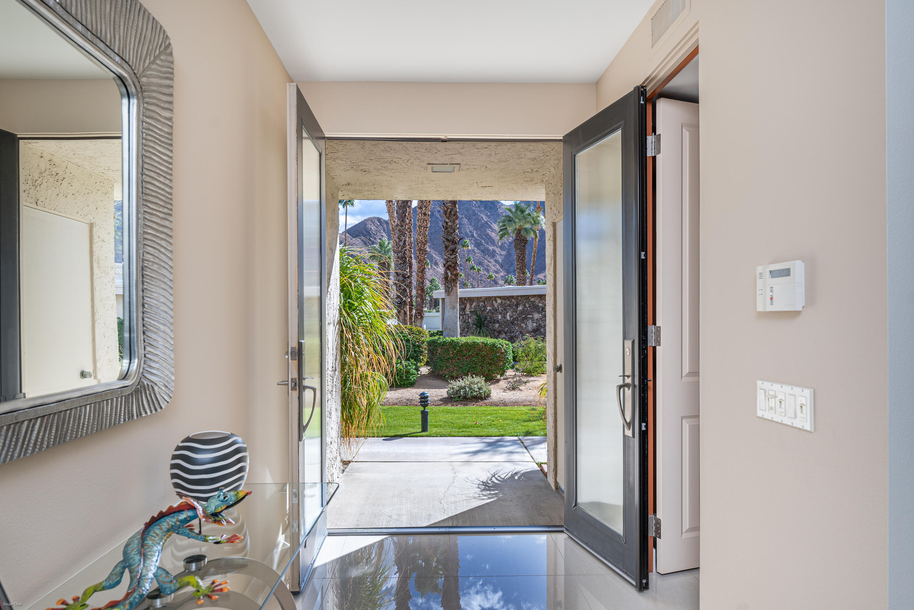45695 Pawnee Road Indian Wells, CA 92210 - Photo 3 of 39 Entry