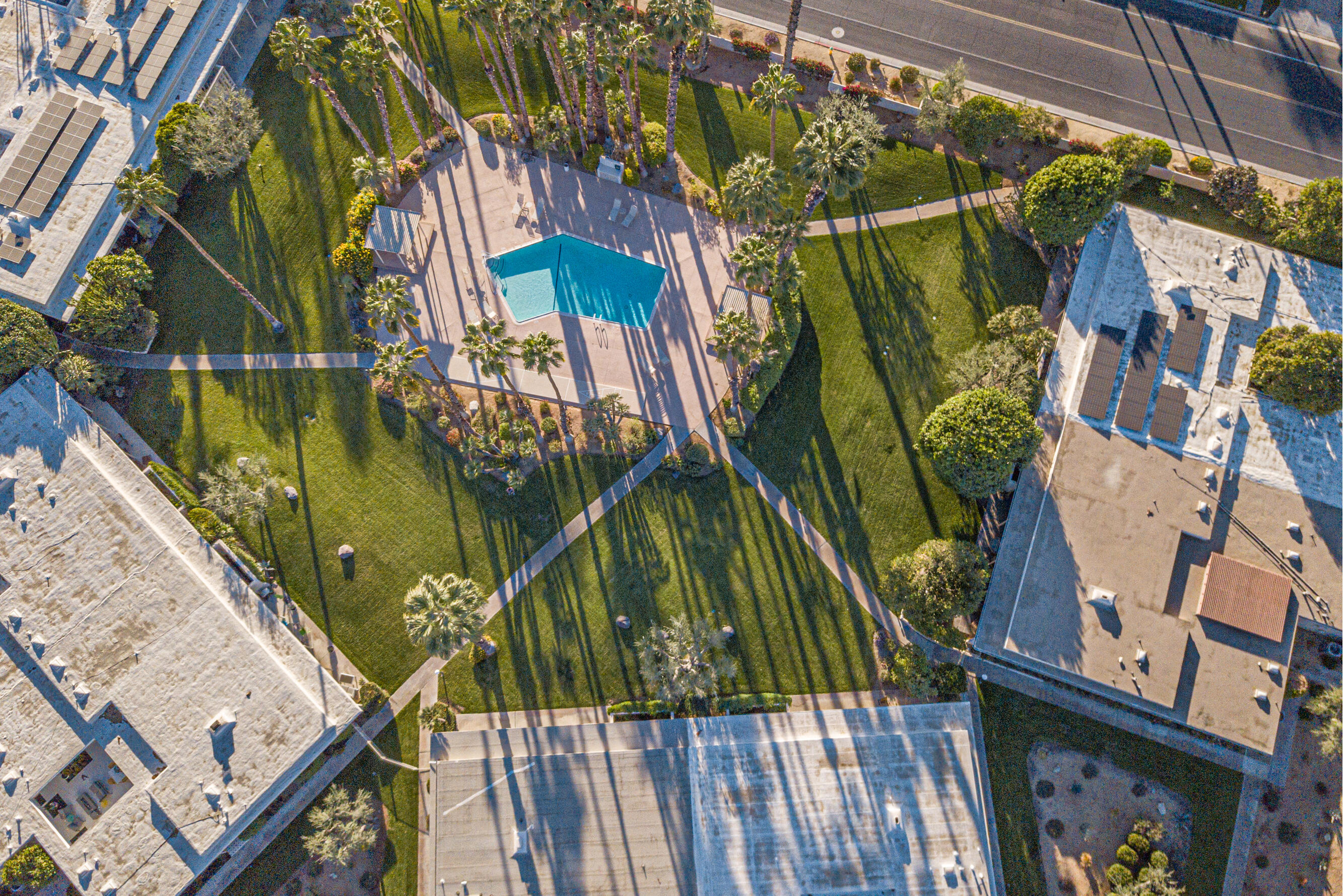 45695 Pawnee Road Indian Wells, CA 92210 - Photo 36 of 39 Ariel View Pool & Complex