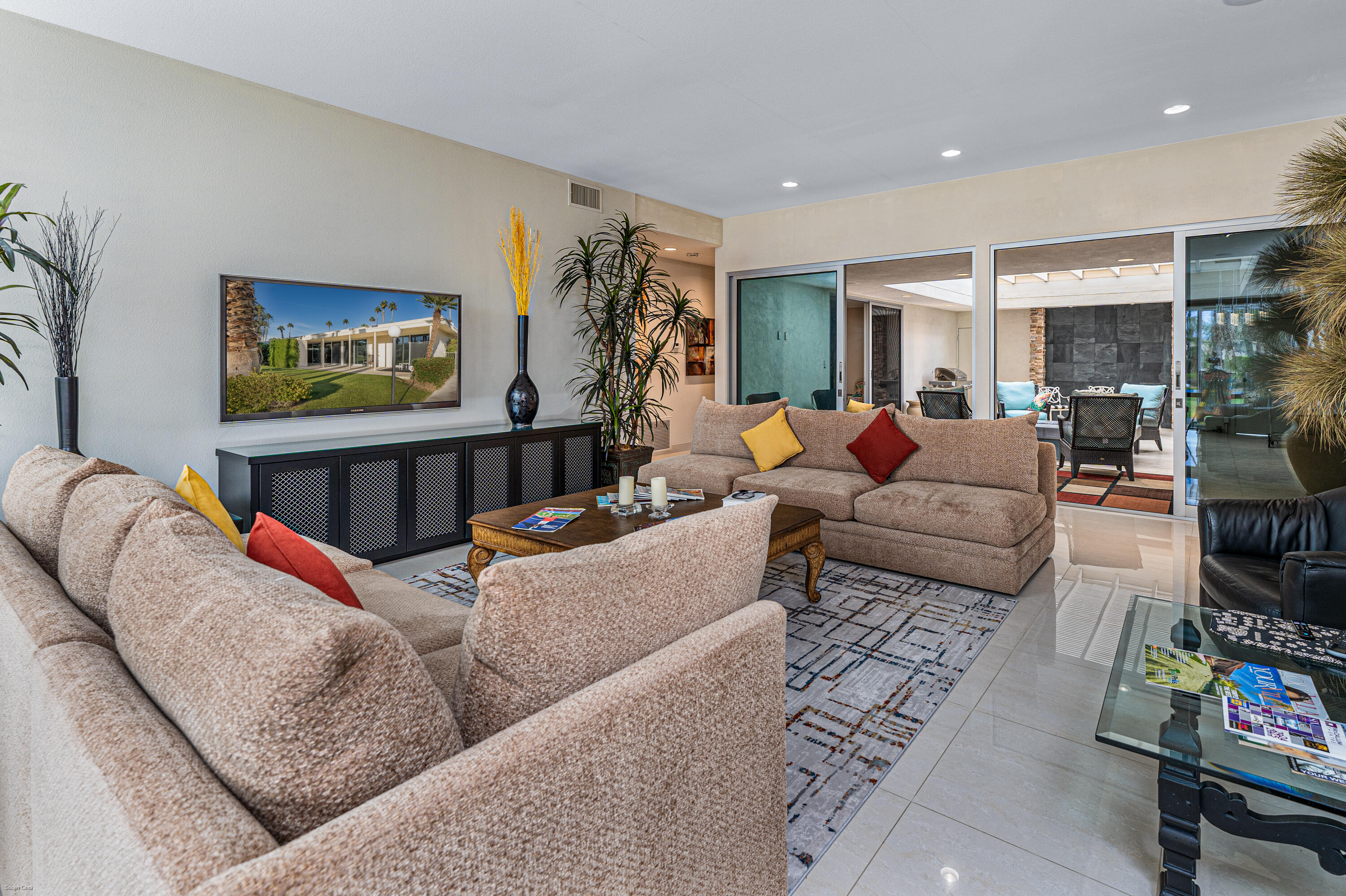 45695 Pawnee Road Indian Wells, CA 92210 - Photo 7 of 39 Great Room 2