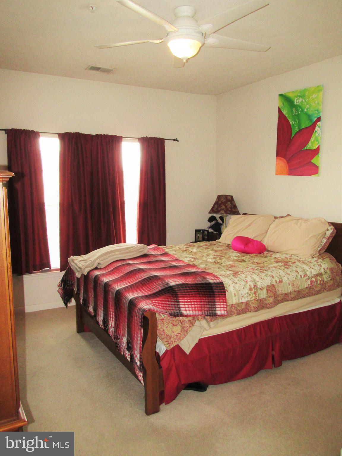 5498 Glenthorne Court, Unit 5498 Rosedale, MD 21237 - Photo 19 of 28 Bedroom