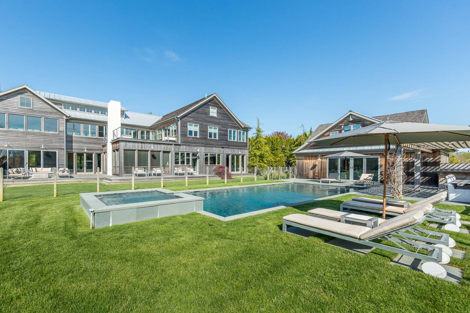 25 Jennifir Lane Bridgehampton, NY 11932 - Photo 2 of 39