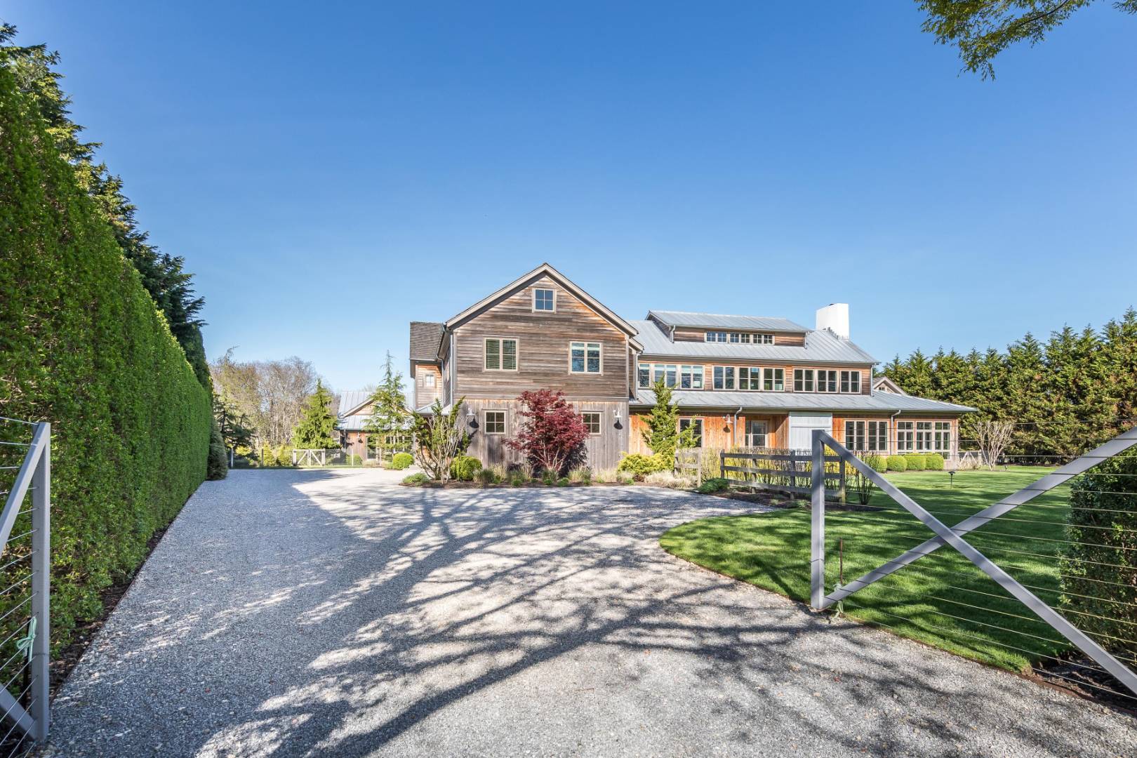 25 Jennifir Lane Bridgehampton, NY 11932 - Photo 3 of 39