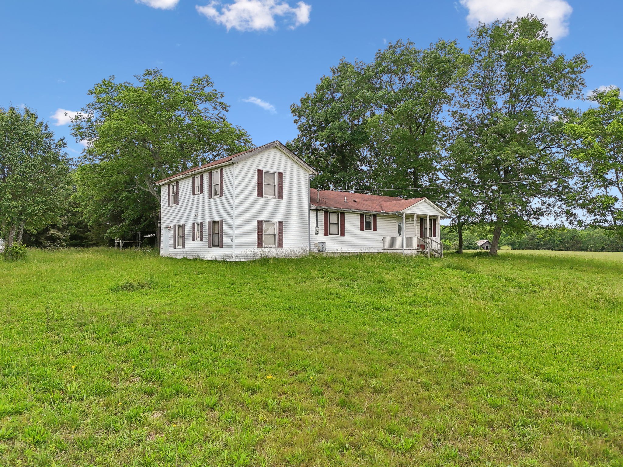 8076 Newtown Road Rockvale, TN 37153 - Photo 3 of 22 a view of a house with a yard