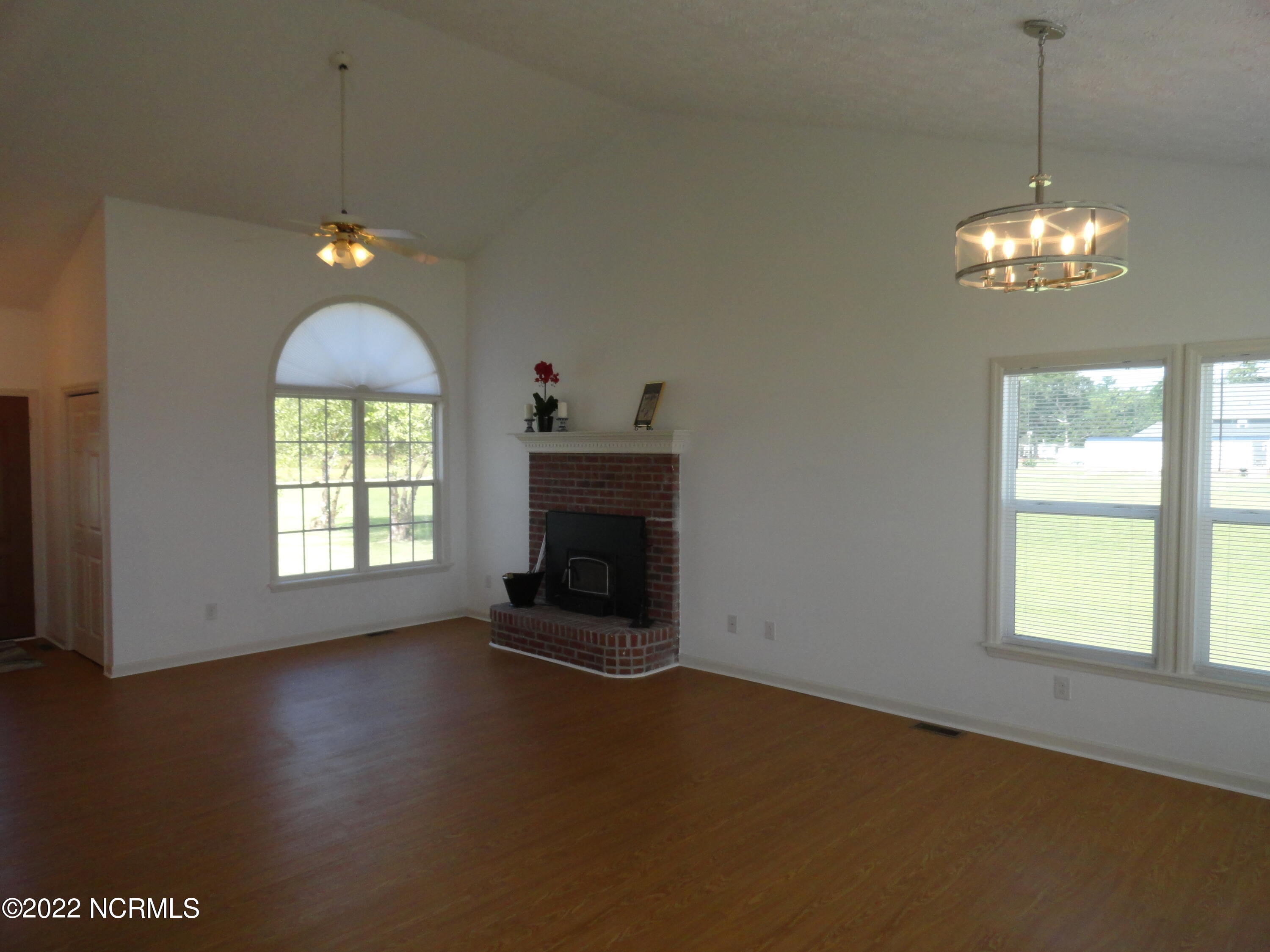 641 Shadyview Beach Road Havelock, NC 28532 - Photo 11 of 36 2015-07-18 19.01.58