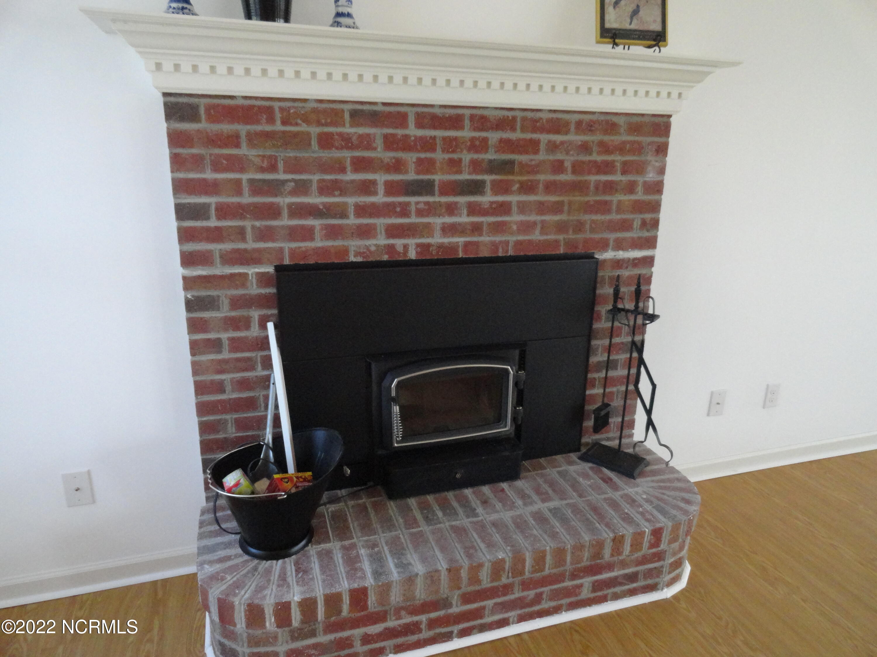 641 Shadyview Beach Road Havelock, NC 28532 - Photo 8 of 36 2015-07-18 19.01.18