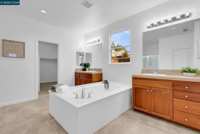 $725,000 | 5560 McFarlan Ranch Drive, Antioch, CA 94531