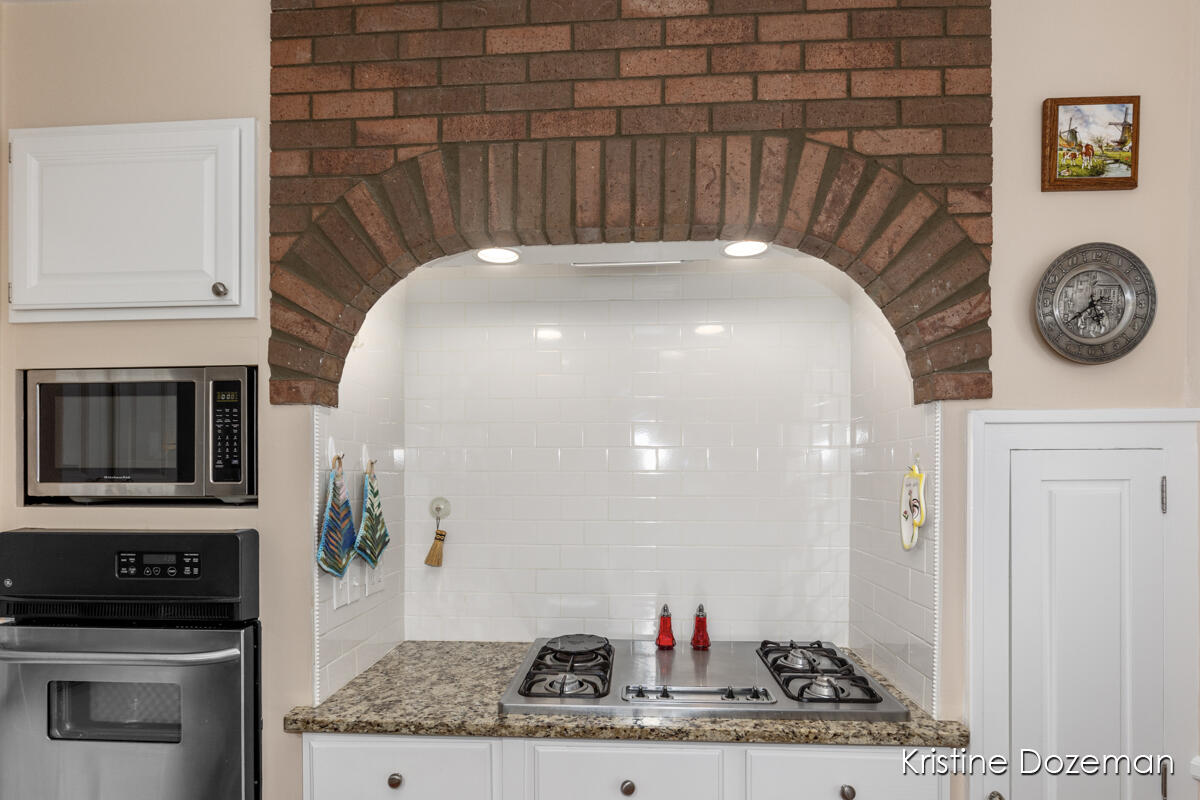 2702 Robinson Road Southeast Grand Rapids, MI 49506 - Photo 16 of 74 IMG_1054