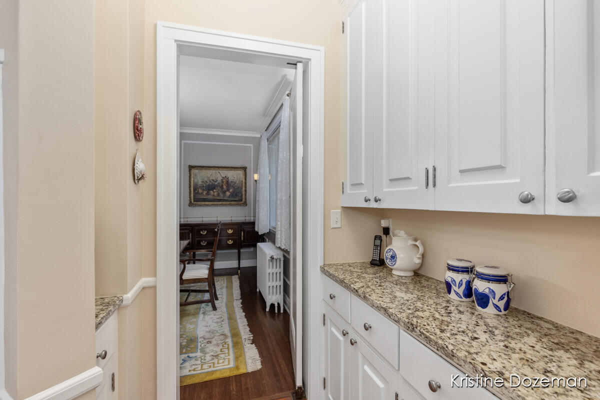 2702 Robinson Road Southeast Grand Rapids, MI 49506 - Photo 17 of 74 IMG_1018