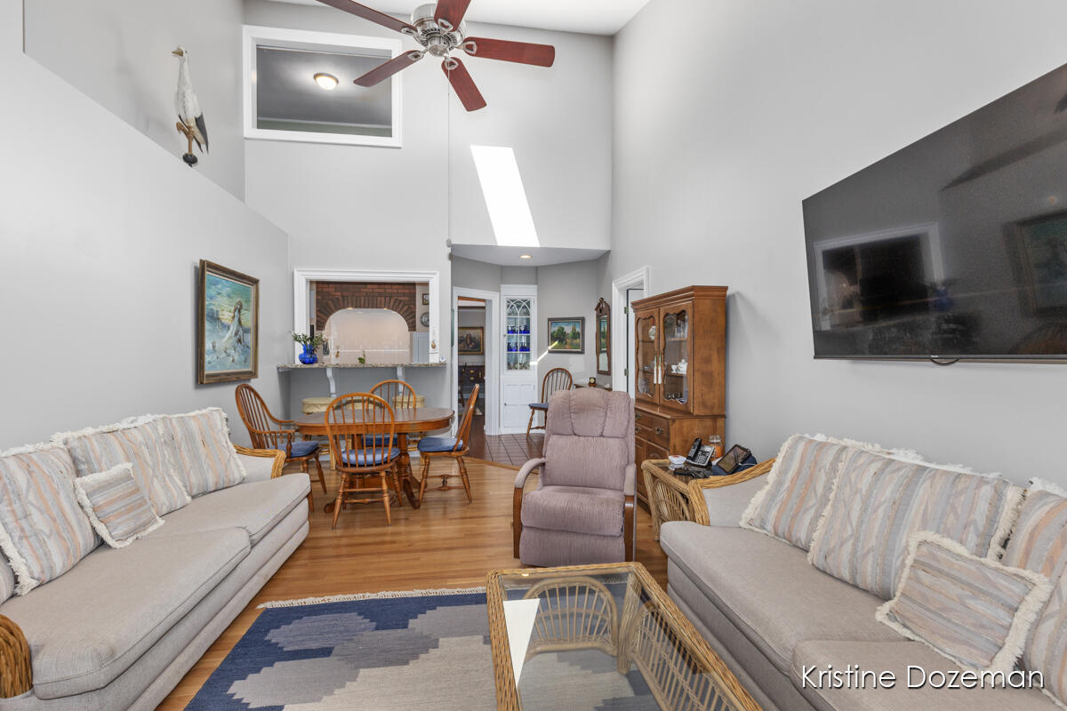 2702 Robinson Road Southeast Grand Rapids, MI 49506 - Photo 20 of 74 IMG_1021