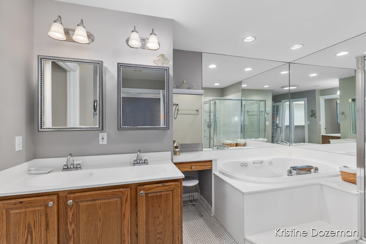 2702 Robinson Road Southeast Grand Rapids, MI 49506 - Photo 23 of 74 IMG_1025