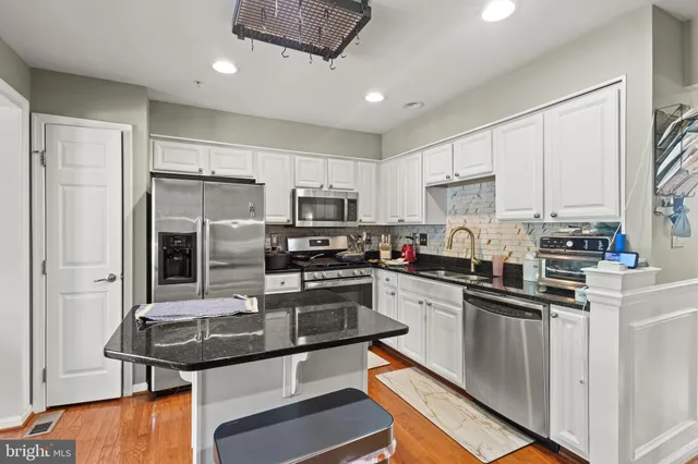 $3,800 | 7264 Maidstone Place, Unit 251, Elkridge, MD 21075