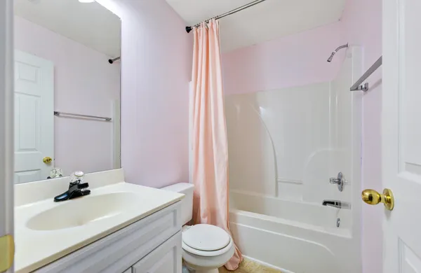 $2,050 | 8849 Jenny Lind Street, North Charleston, SC 29406