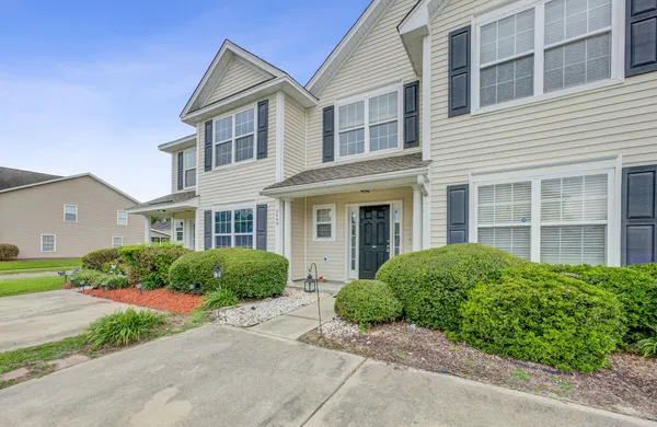 $2,050 | 8849 Jenny Lind Street, North Charleston, SC 29406